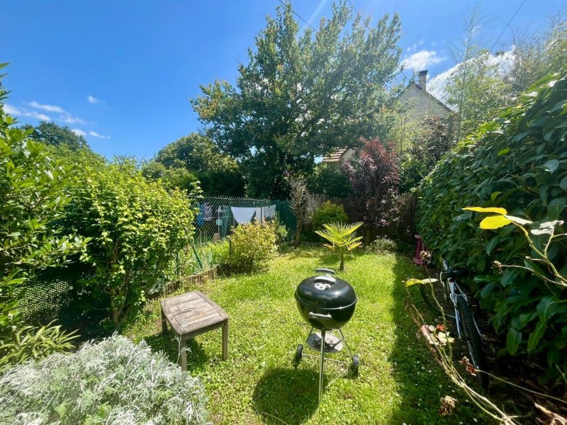 Maison à Saint-Pierre-Lès-Nemours (77140)