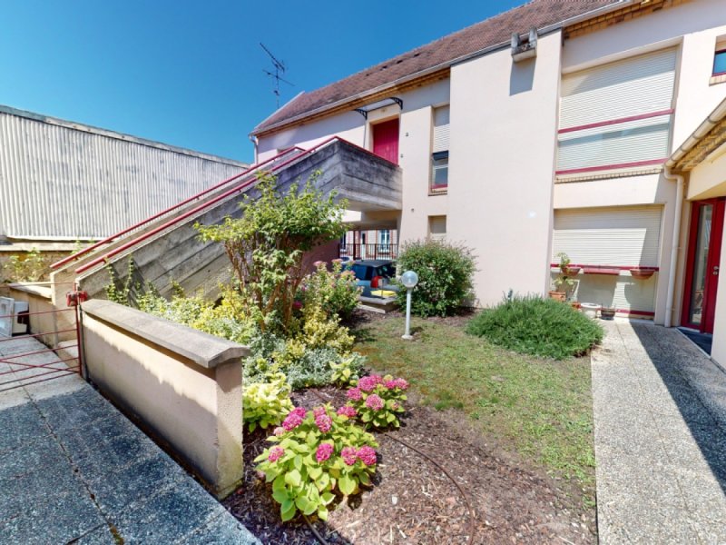 Local Commercial à Nemours (77140)