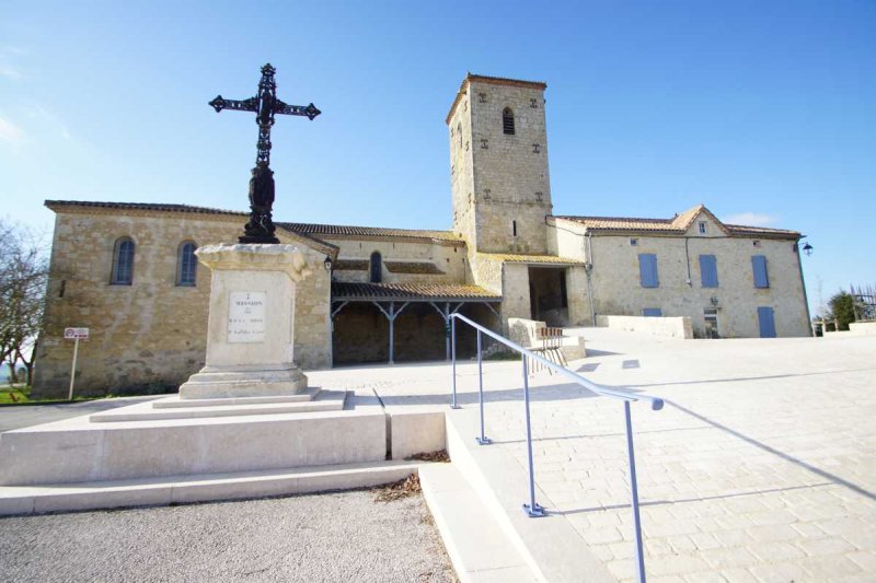 Photo 10