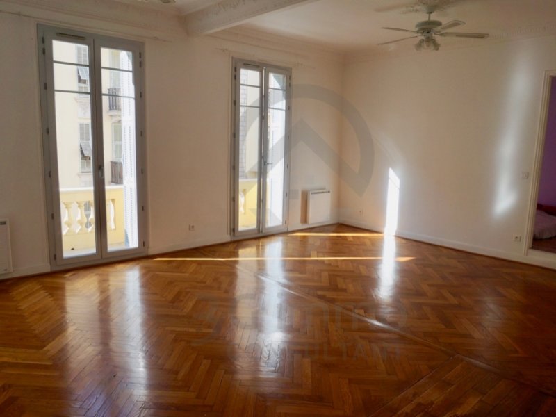 Appartement à Nice (06300)
