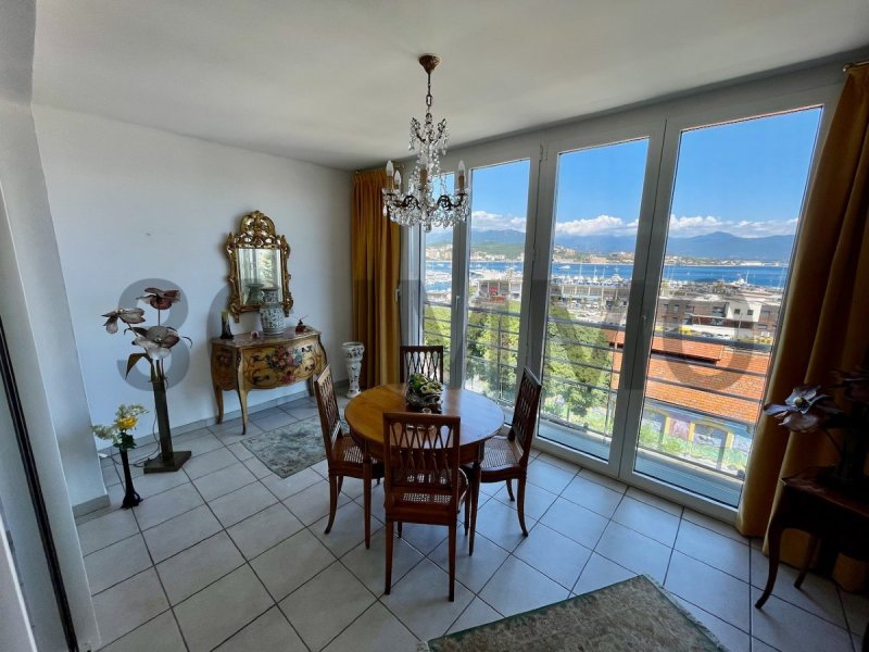 Appartement à Ajaccio (20000)
