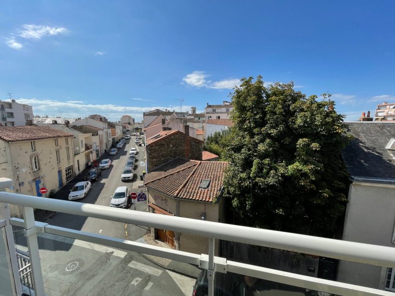 Appartement à La Roche-Sur-Yon (85000)