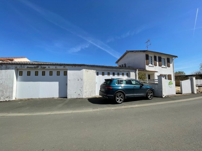 Maison à Les Magnils-Reigniers (85400)