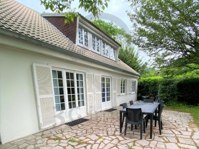 Maison à Maule (78580)