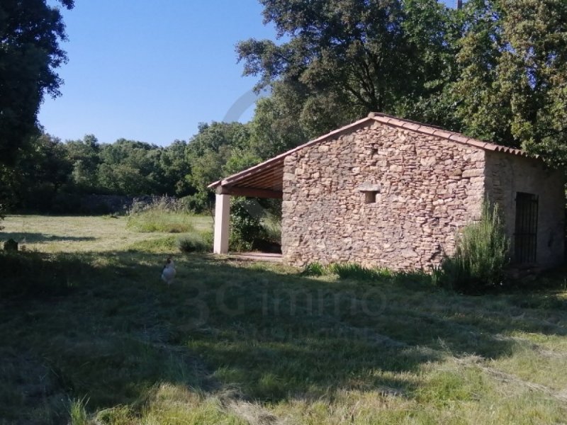 Terrain à Uzès (30700)