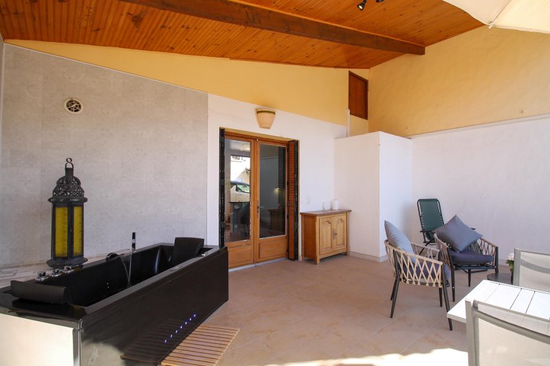 Photo 13