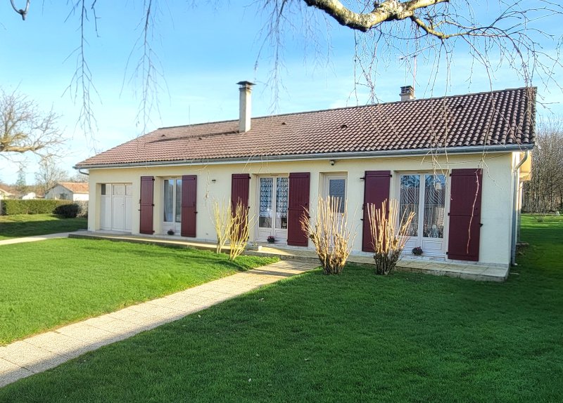 Maison à Romagne (86700)