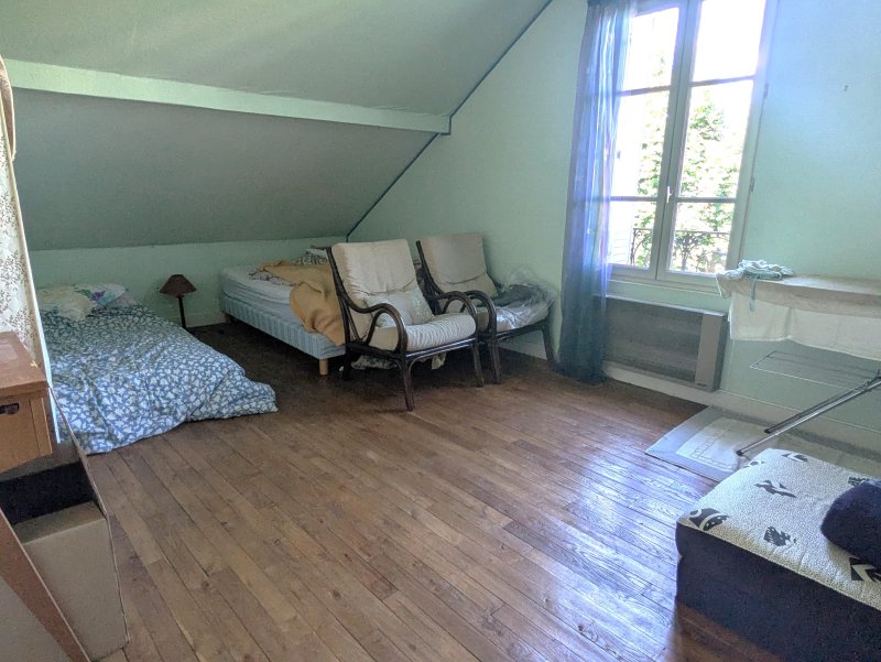 Photo 10