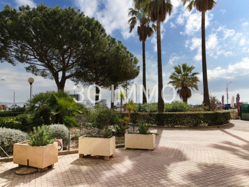 Local Commercial à Fréjus (83600)