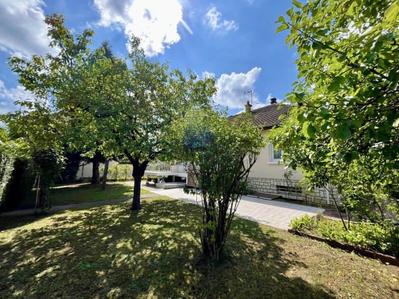 Maison à Saint-Pierre-lès-Nemours (77140) - Photo 3