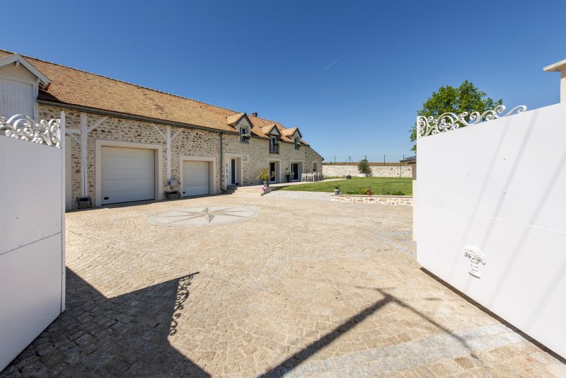 Maison à Moret-Loing-et-Orvanne (77250) - Photo 3