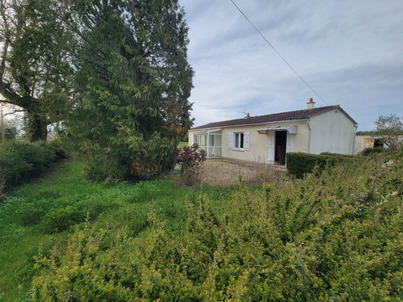 Maison à Rom (79120)