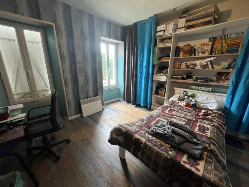 Photo 6