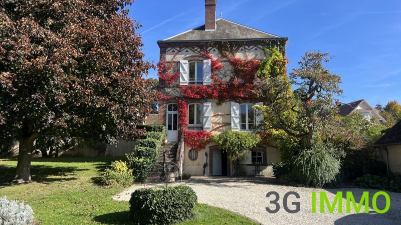 Maison bourgeoise à Sainte-Gemme-Moronval (28500)