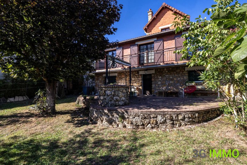 Maison traditionnelle à Argenteuil (95100)